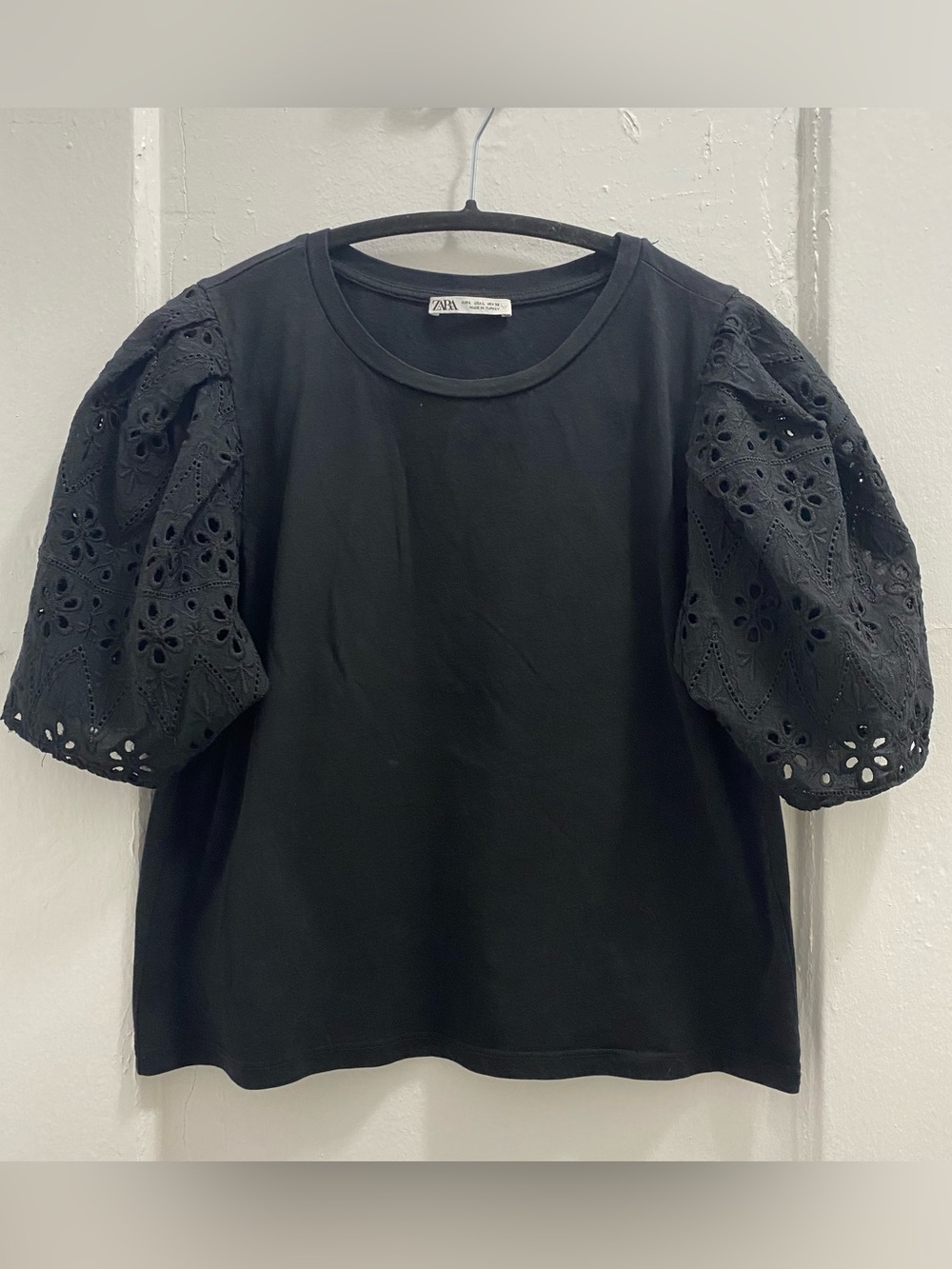 ZARA Black Eyelet Puff-Sleeve Tee